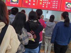 等位区-湖南师范大学-木兰路食堂