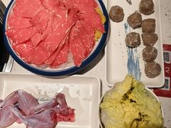 -三人行骨头王火锅(长寿店)