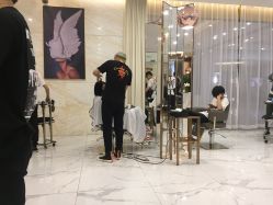大厅-3AM HAIR SALON烫发染发接发