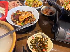 -富正毅三下锅·湘西韵味(天门山索道店)
