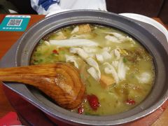 -周鱼小馆石锅酸菜鱼(活力汇店)