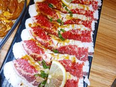 柠檬香草黑椒牛五花-小米烤肉-泥炉炭烤(常营店)