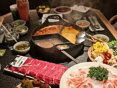-三出山火锅(南京万象天地店)
