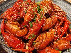 -肥肥虾庄·金牌油焖大虾(汉街SKP店)