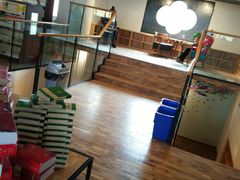 -新华书店(解放中路店)