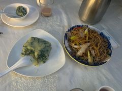 土豆泥拌沙葱-那达慕蒙古风味酒楼