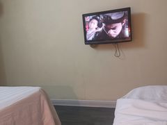 -如家酒店(青岛哈尔滨路万科城双山地铁站店)