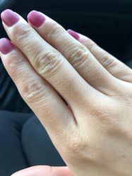 -首珥假日美睫美甲