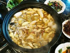 -菌海森林·非遗野生菌火锅(西山区滇池路摩根道店)