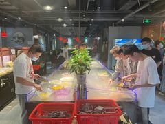 -牛里牛气· 榴莲海鲜鲜牛肉自助火锅·烤肉(横岗店)