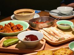 弄堂里的卤鸡爪-弄堂里·寻味杭州(湖滨银泰in77C区店)