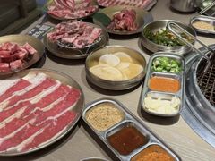 -韩烧牛中牛·甄选黑牛烤肉(黑金店)