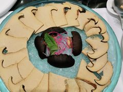 -红鼎豆捞·非遗鲍皇汤火锅(宝丰路店)