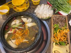 -田村·石锅藏香鸡(八廓街店)