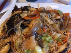 菌菇炒米粉-滋味满屋美食坊(上海街店)