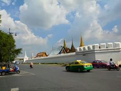 -皇家田广场(อนุสาวรีย์ทหารอาสา)