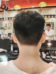 -东方先生国潮男士理发馆