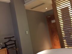 -天港漫非酒店(宁波火车站联丰地铁站店)