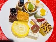 小甜品-东方明珠·可口可乐欢乐餐厅