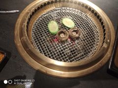 -铭牛烧肉·和牛海鲜自助(高新月牙湖店)