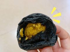 乌豆蛋黄酥-陶陶居饼家(惠福东路店)