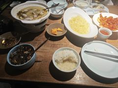 -九锅一堂酸菜鱼(万达广场店)