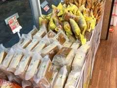 -老婆大人量贩零食连锁(萧山临浦店)