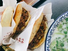 牛肉烧饼（多肉）-穆得·老周家牛肉烧饼(普利街店)