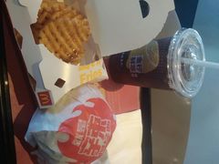 -麦当劳(常山服务区得来速店)