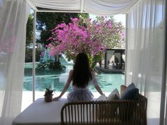 -小赵服装加工部(北中路328弄小区店)