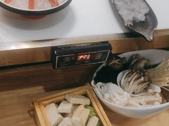 -洪氏嗨捞·猪肚鸡火锅(阳光天地店)