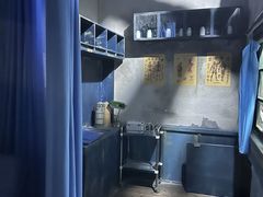 -荒岛实景沉浸密室(江汉路1店)