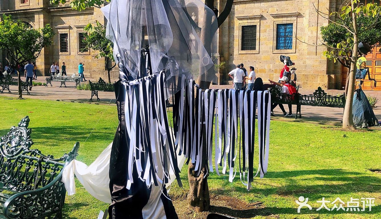 在墨西哥瓜达拉哈拉赶上一场印第安风俗的万圣节🎃