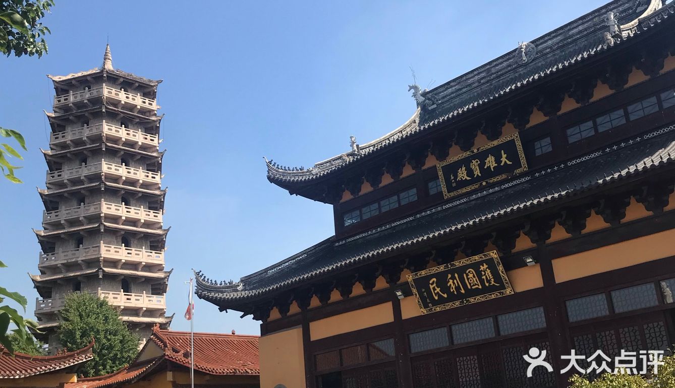 据说很“灵”的小镇古寺