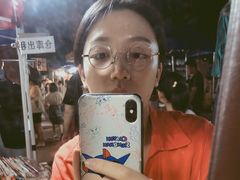 -吴山路夜市