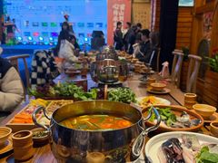 -亮欢寨酸汤鱼(沙冲路店)