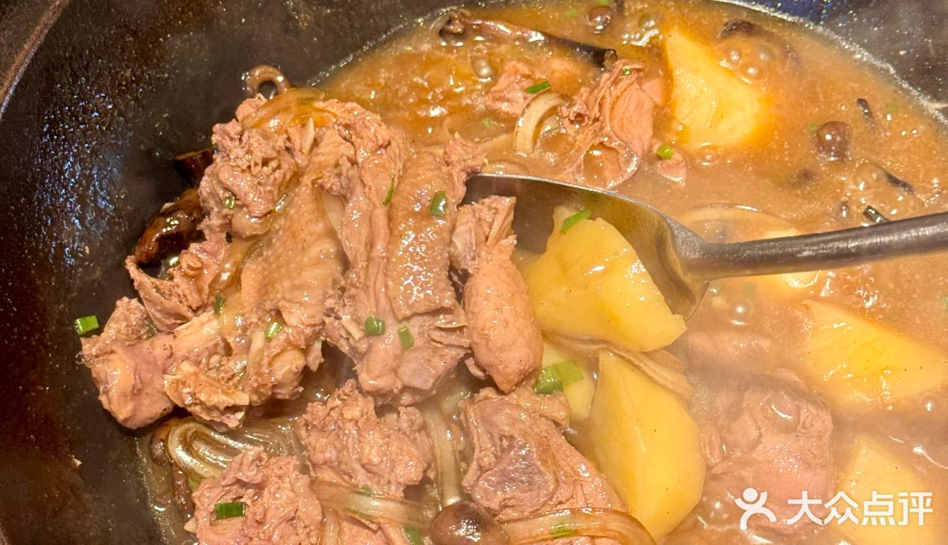 谁懂这一口东北铁锅炖的含金量呀！