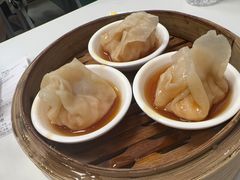 鲍鱼捞汁燕皮虾饺皇-喜势点·糖沙翁手工茶点·本地人茶居(永庆坊店)