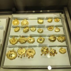 -周大福CHOW TAI FOOK(宝山苏宁易购店)