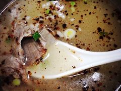 羊肉汤-清真·玛丽亚新疆菜主题餐厅(浙江中路店)