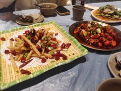 -肥肥虾庄·金牌油焖大虾(杨园滨江时代walk店)