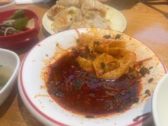 -三好食堂(煎饺·馄饨·肉饼米线·盛世广场店)