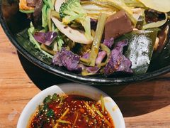 -万记麻辣烫国展总店