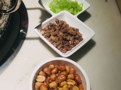 -左庭右院鲜牛肉火锅(浦江欢乐颂店)