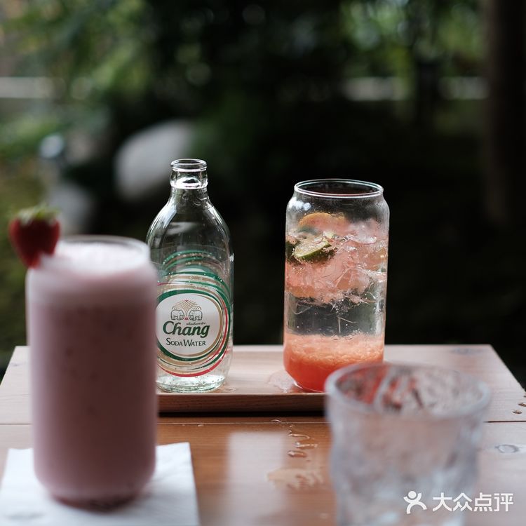 重庆拍照 | 隐藏在居民楼下的日式小庭院🍉