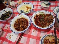 -笨豆腐居民楼菜馆•江西小炒(天津开发区店)