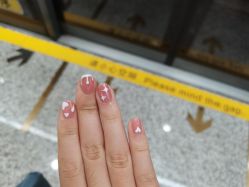 -吉吉靓甲美睫