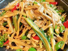 秋葵炒山笋-天厨妙香素食餐厅(清华店)