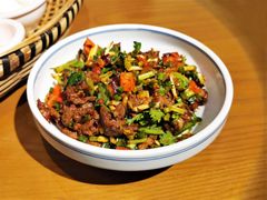 -包整·丝娃娃(一览甲秀楼风景店)