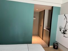 -白玉兰酒店(上海田子坊马当路地铁站店)